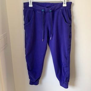 LULULEMON CROPPED JOGGERS SIZE 6